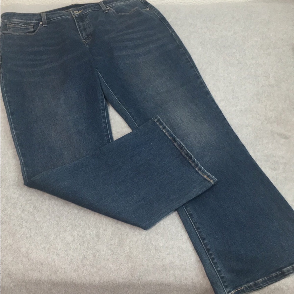 Levis Womens Bootcut Jeans size 20w